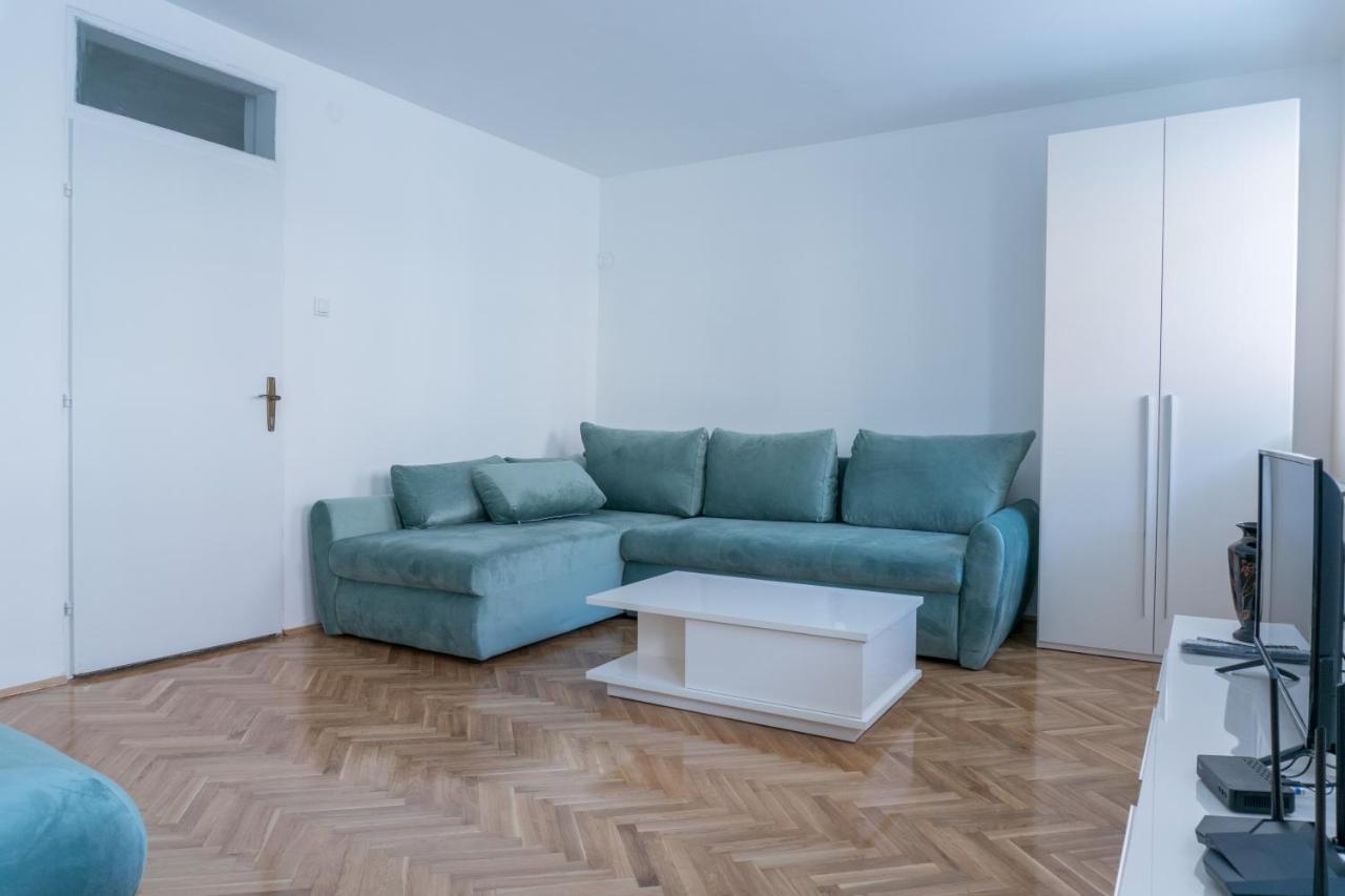 Gerardus Apartmani 브르사츠 외부 사진