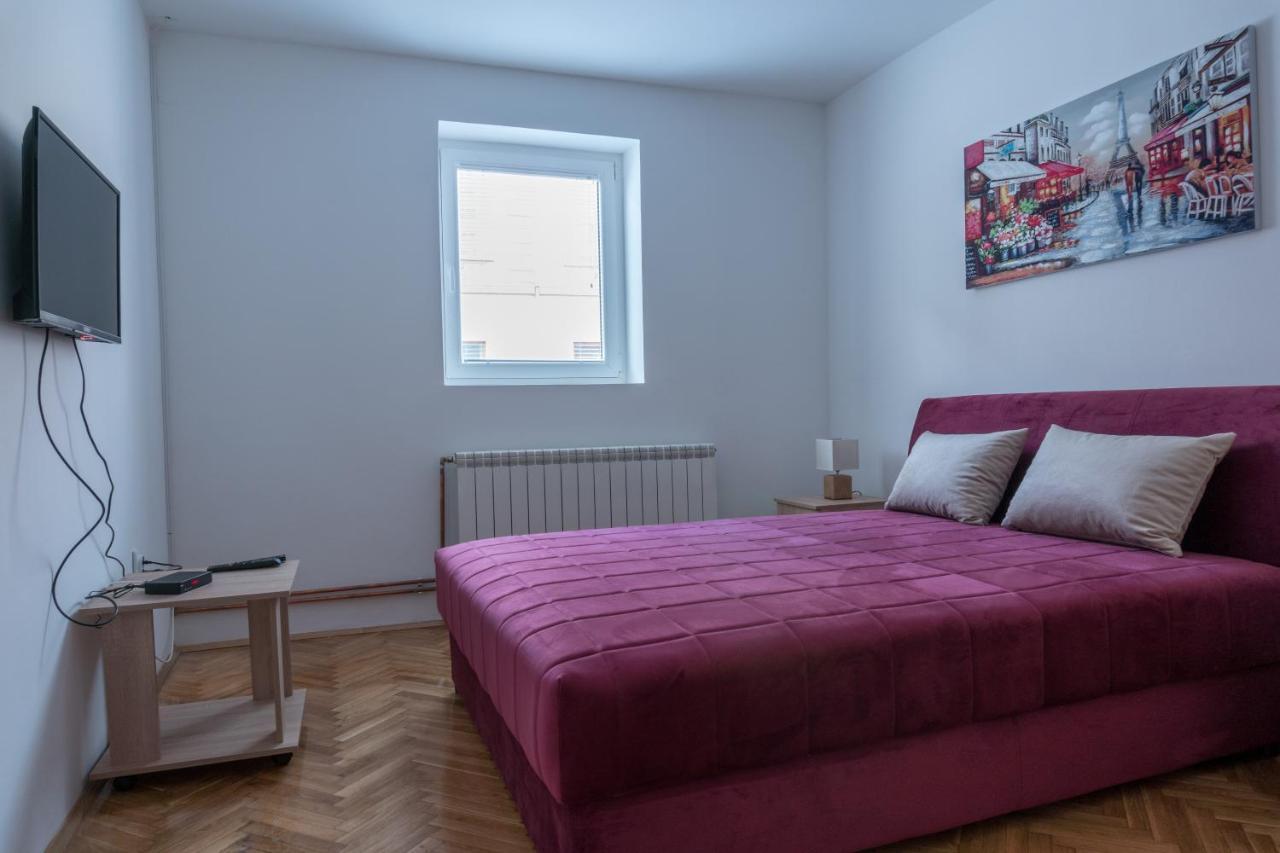 Gerardus Apartmani 브르사츠 외부 사진