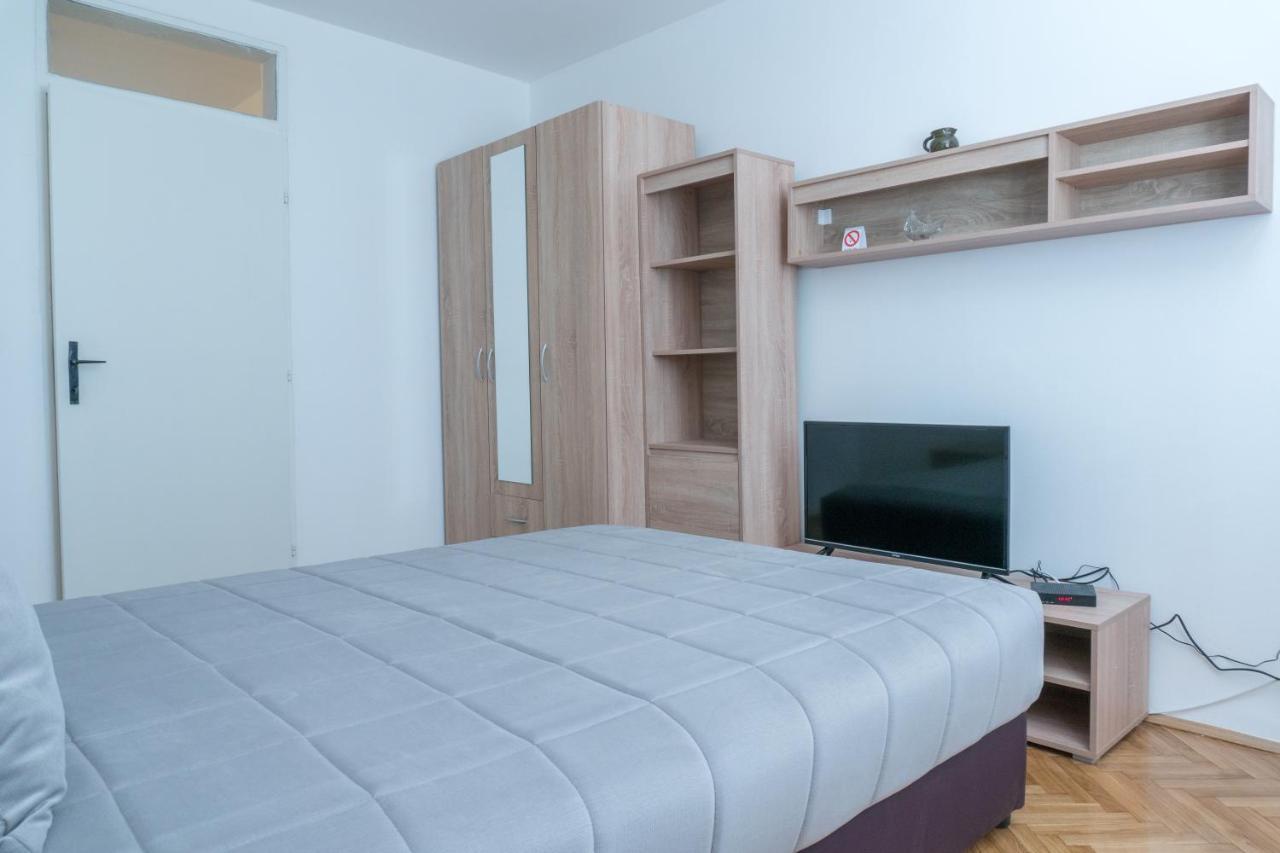 Gerardus Apartmani 브르사츠 외부 사진